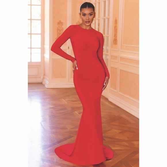 Club London Red Long Sleeve Backless Fishtail Train Maxi Dress - Picture 2 of 12